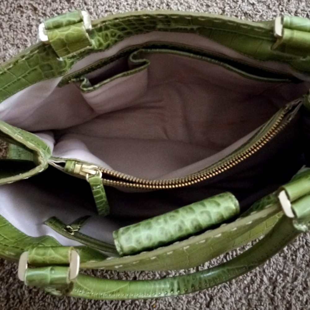 Ann Taylor Leather Croc Pattern Shoulder Bag - Picture 3 of 4